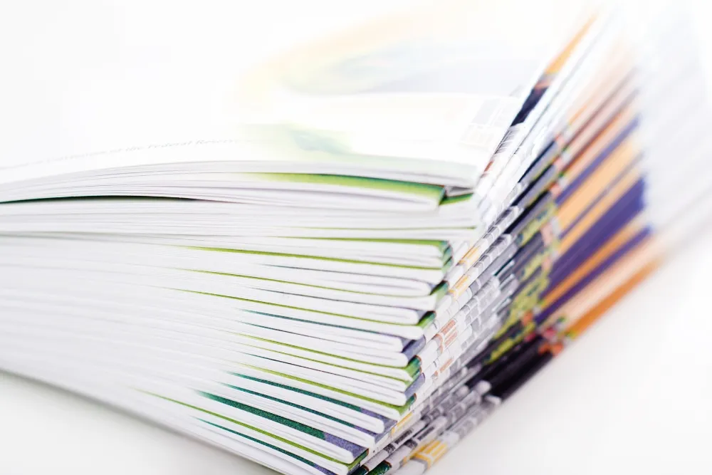 how to design eye catching brochures